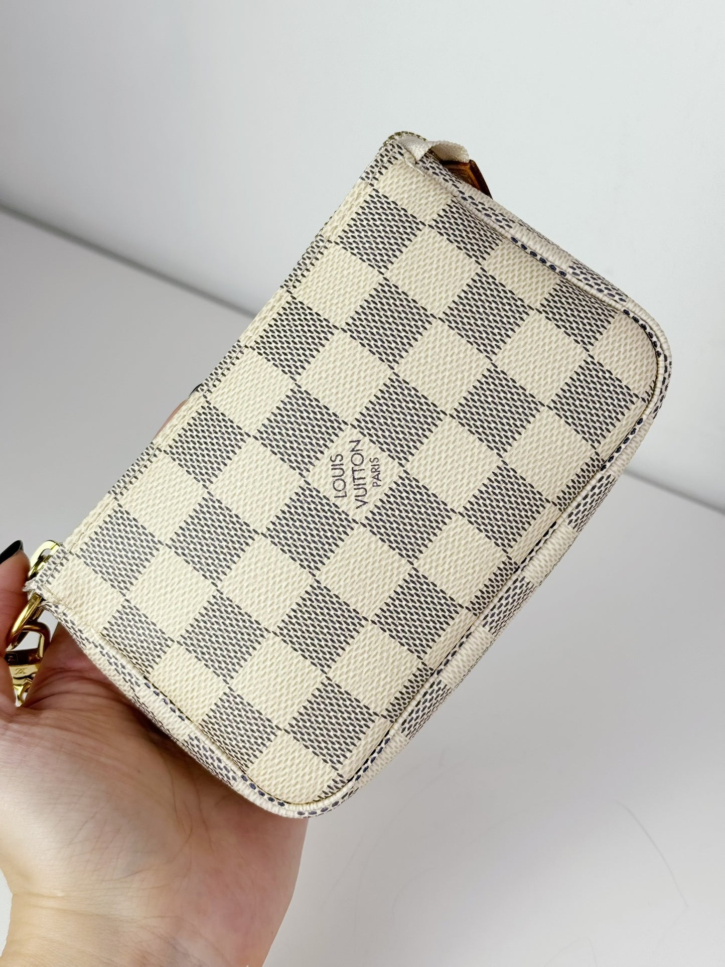 Louis Vuitton Vintage Azur Mini Pochette Accessoires Shoulder Crossbody Bag