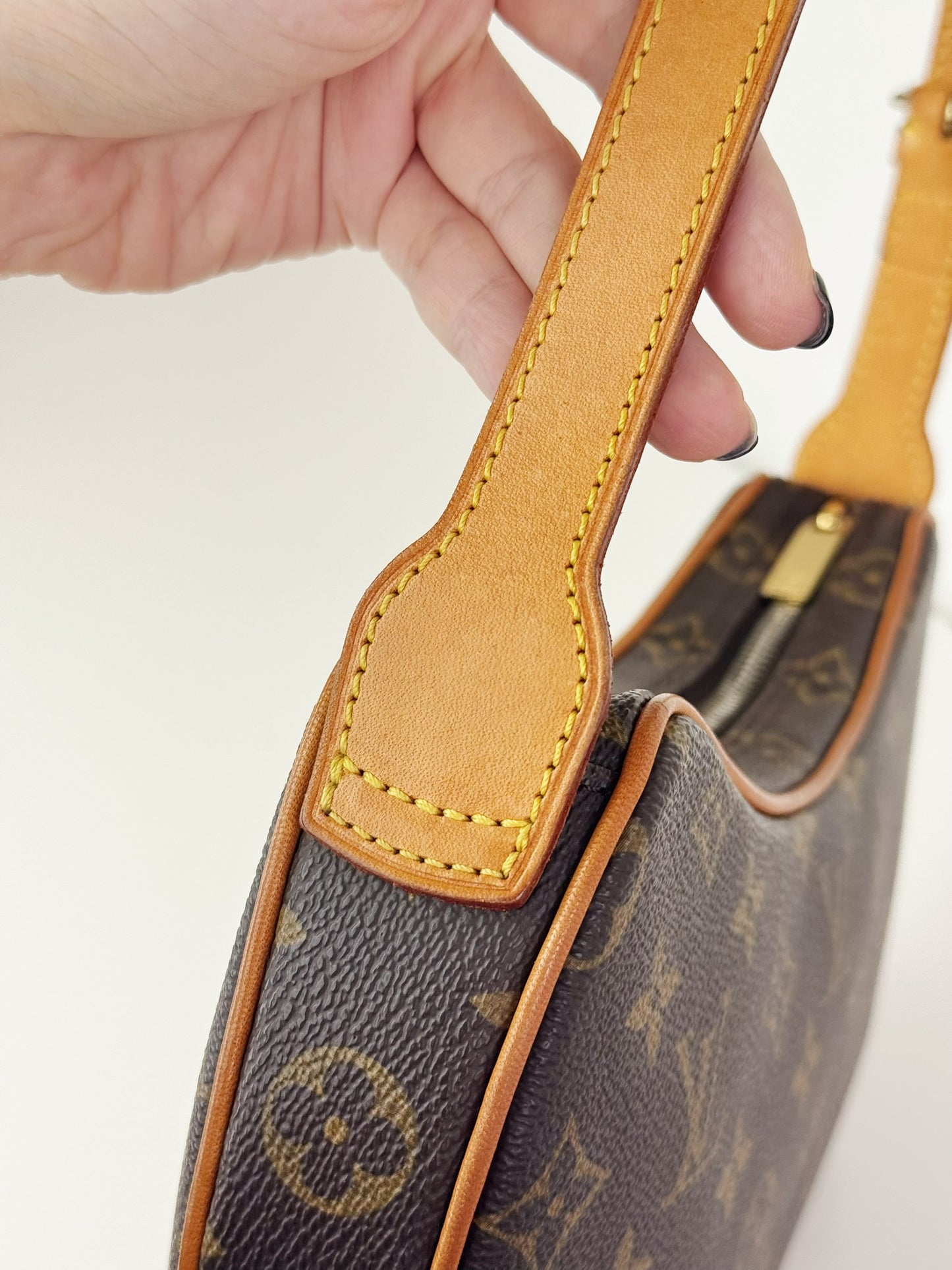 Louis Vuitton Vintage Croissant PM Shoulder Bag