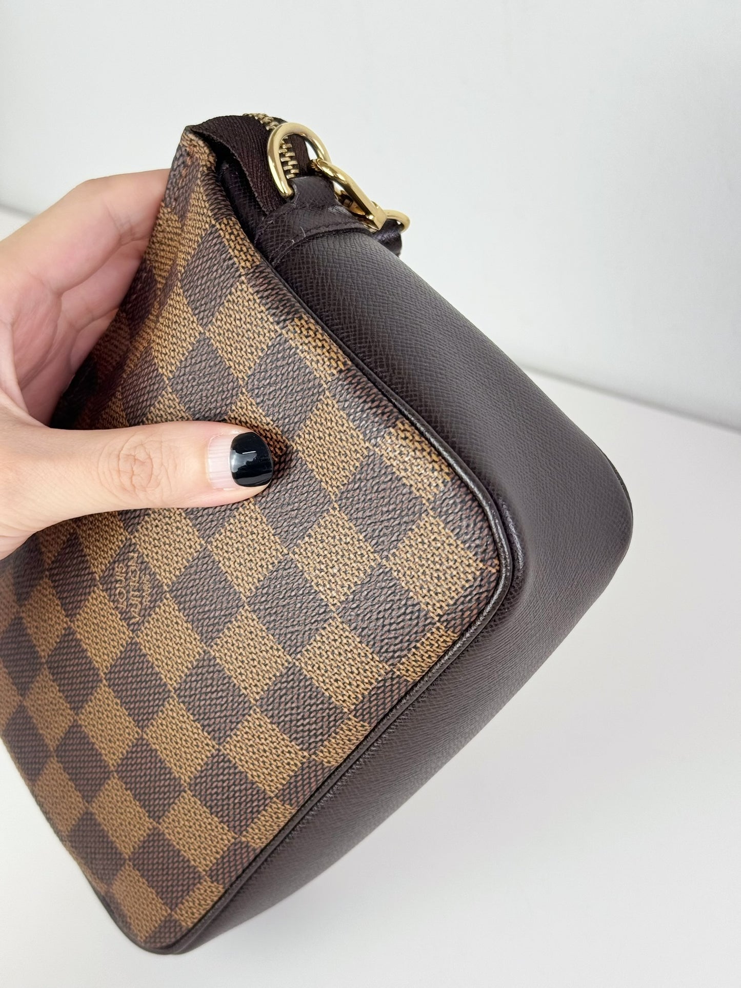 Louis Vuitton Vintage Damier Trousse Pochette Shoulder Crossbody Bag