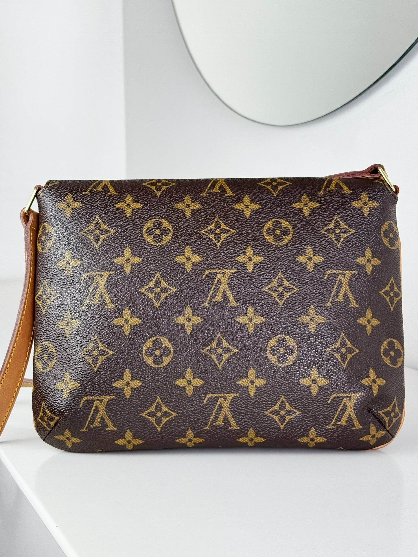 Louis Vuitton Musette Tango Shoulder Crossbody Bag
