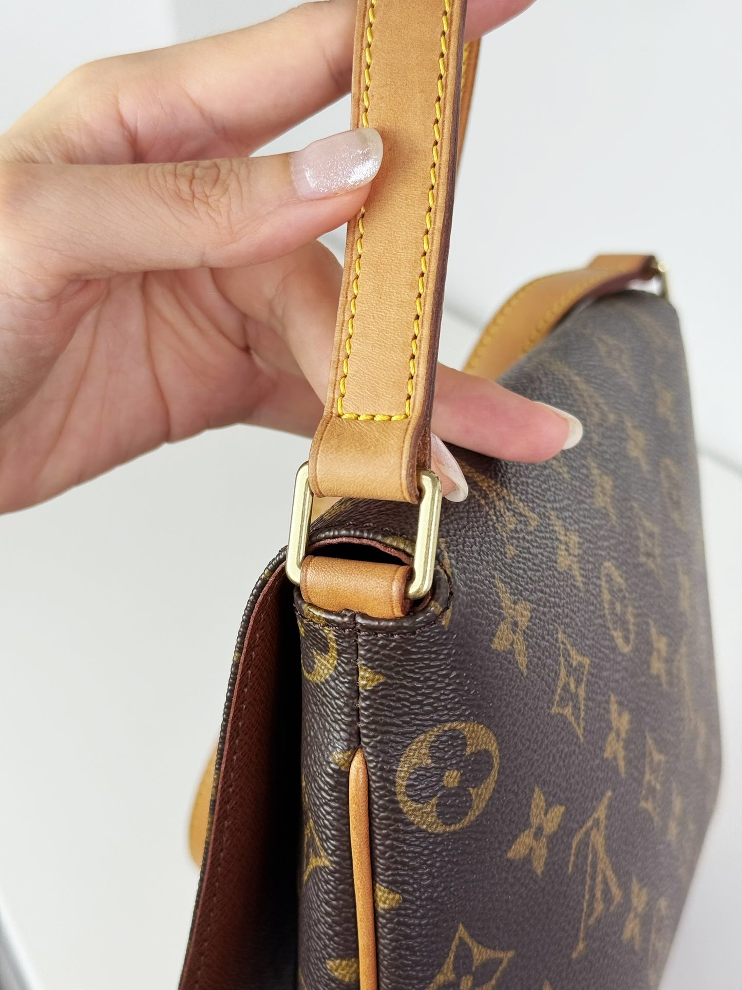 Louis Vuitton Musette Tango Shoulder Crossbody Bag