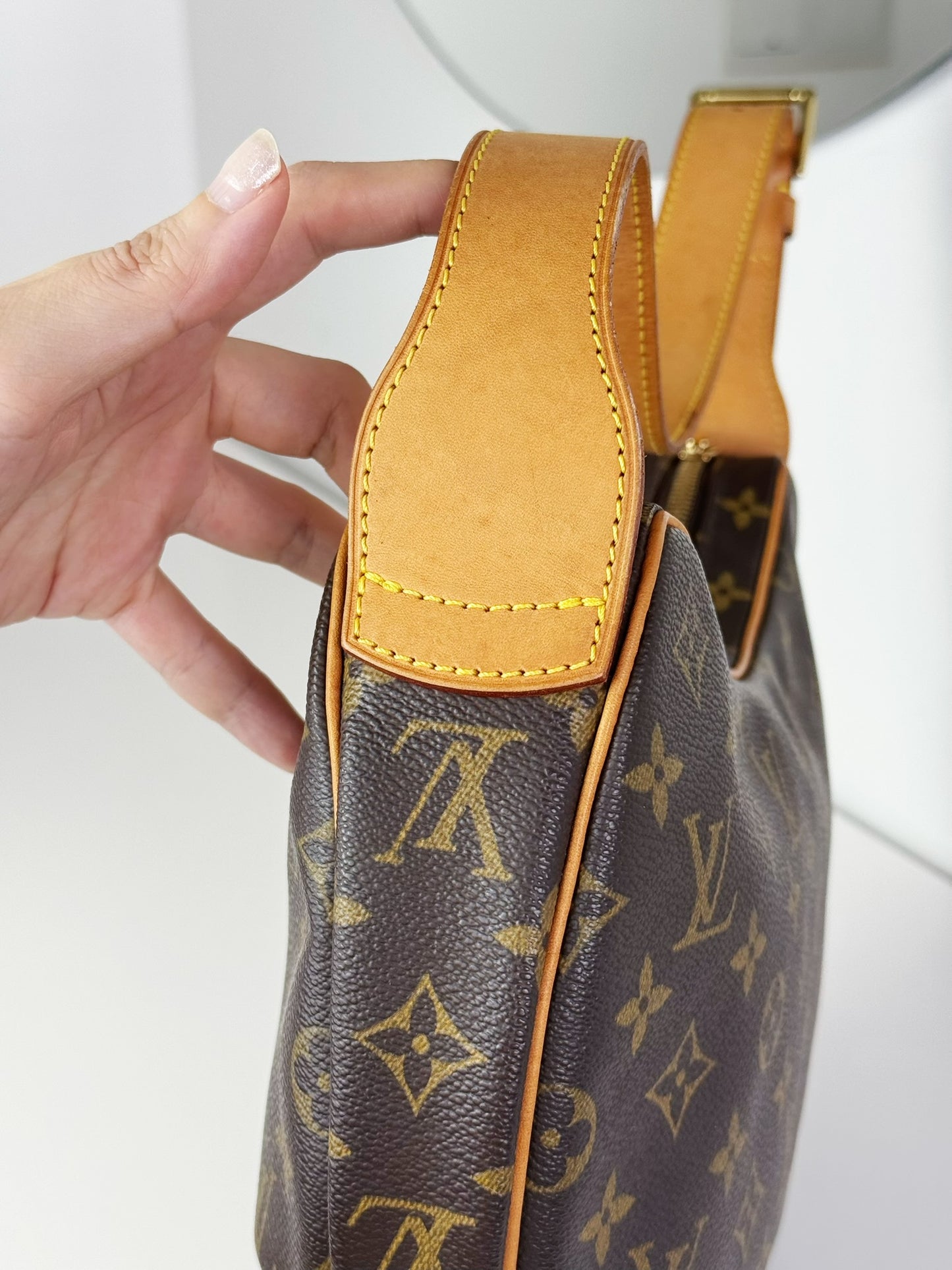 Louis Vuitton Vintage Croissant MM Shoulder Bag
