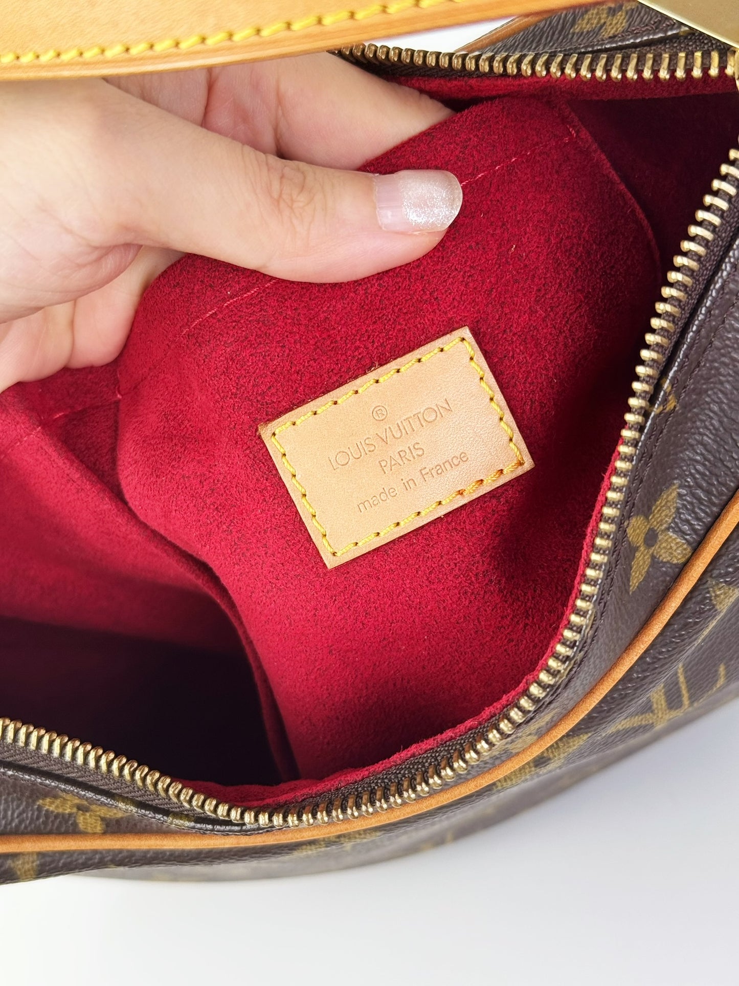 Louis Vuitton Vintage Croissant MM Shoulder Bag