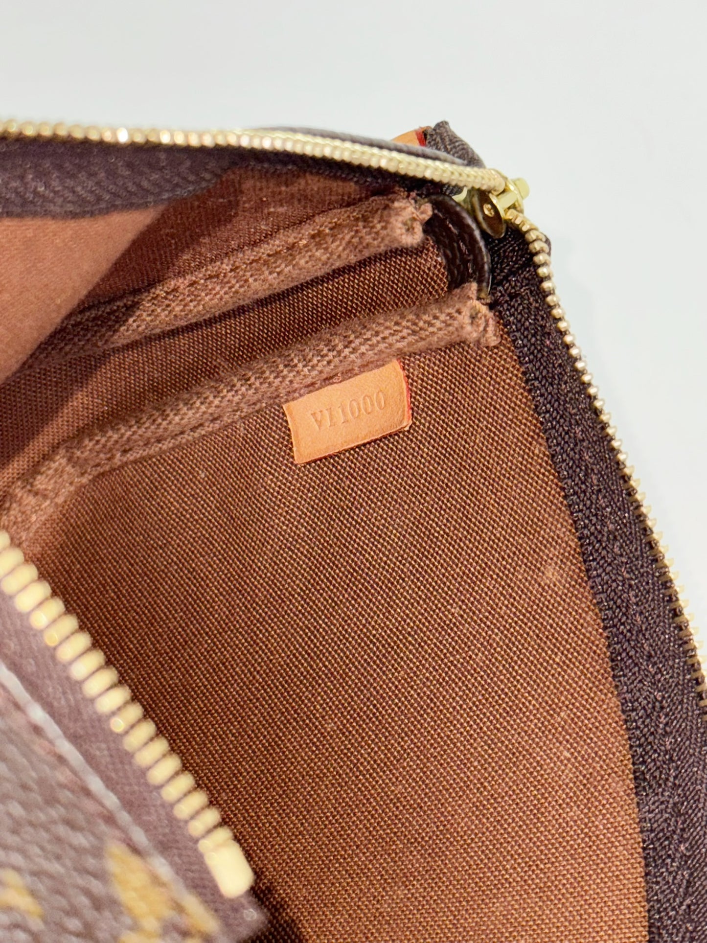Louis Vuitton Vintage Pochette Accessoires Shoulder Crossbody Bag