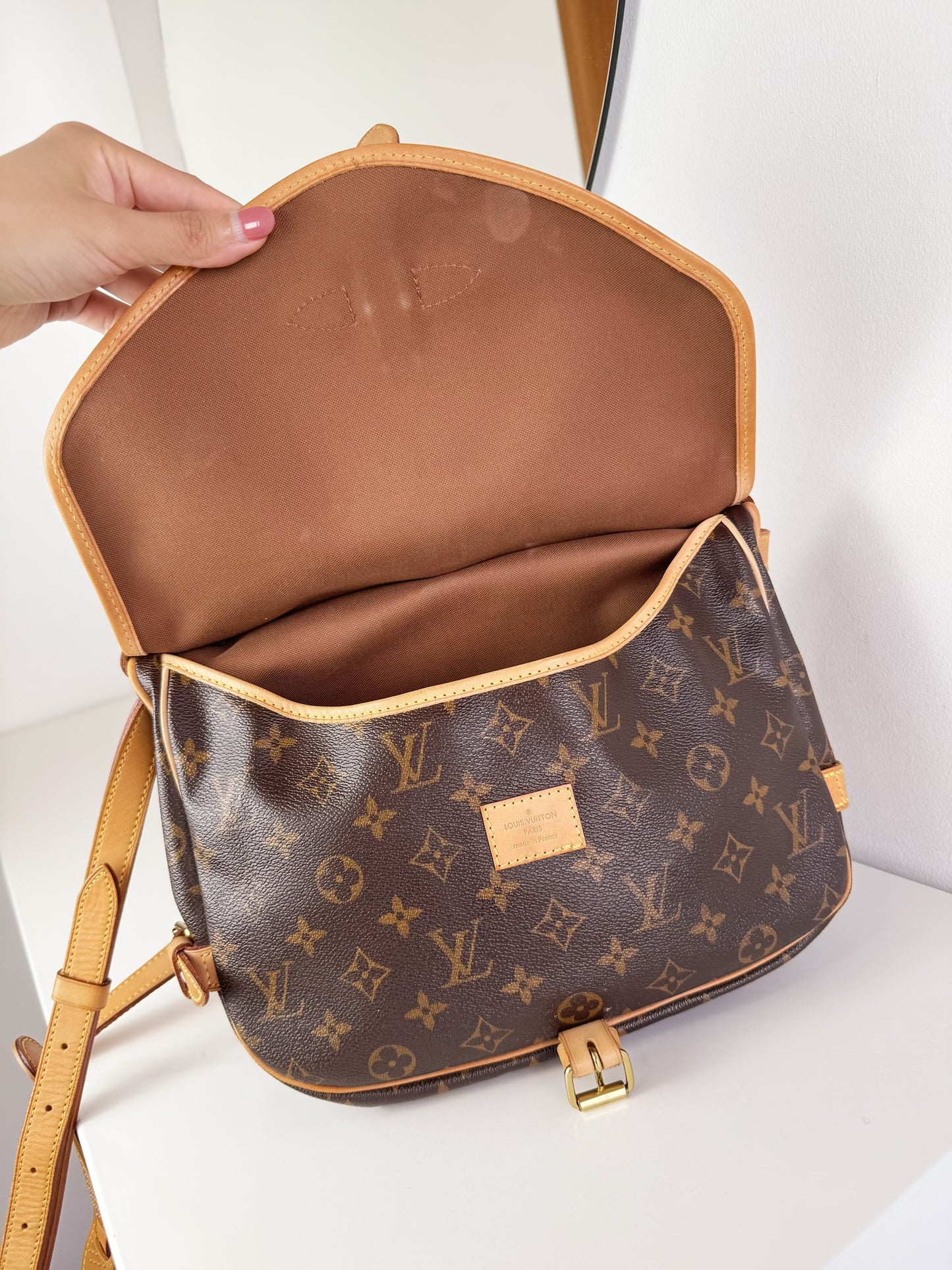Louis Vuitton Vintage Saumur 30 Shoulder Crossbody Bag