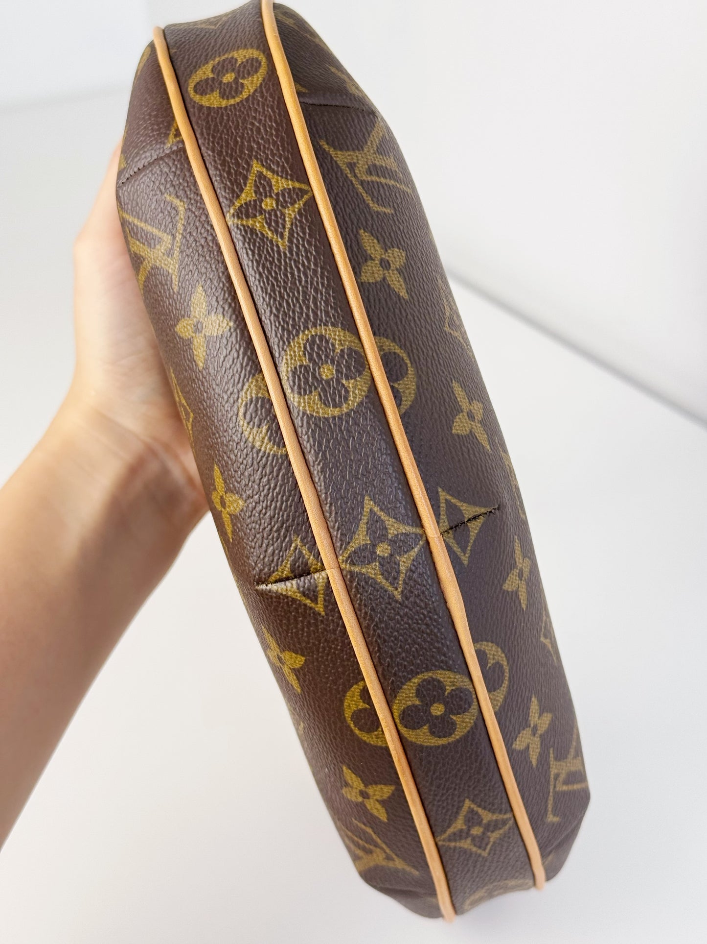 Louis Vuitton Vintage Croissant PM Shoulder Bag