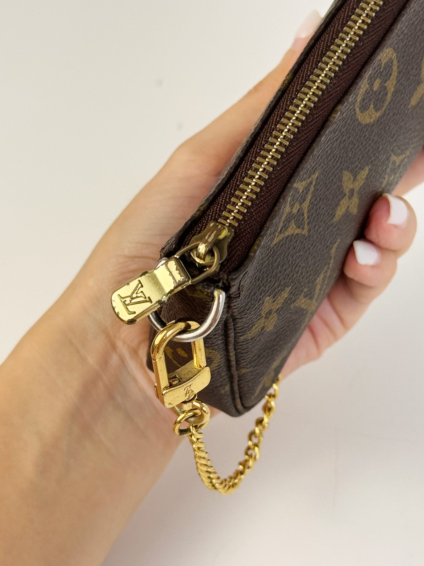 Louis Vuitton Vintage Mini Pochette Accessoires Shoulder Crossbody Bag