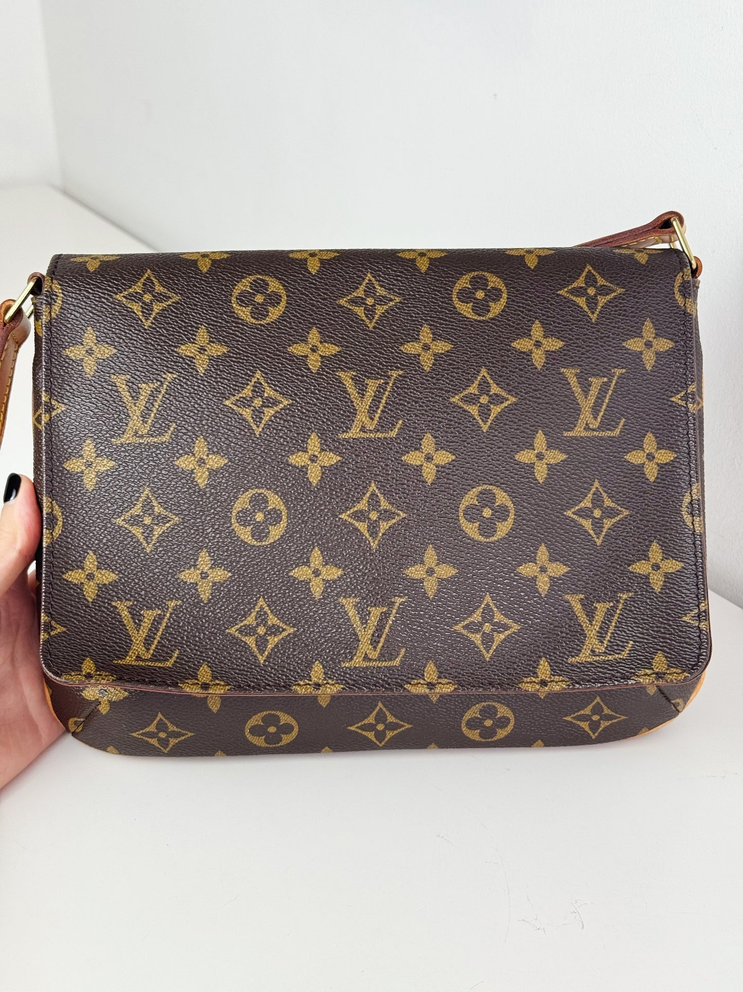Louis Vuitton Musette Tango Shoulder Crossbody Bag