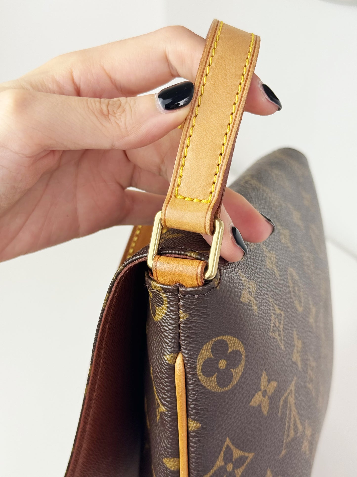 Louis Vuitton Musette Tango Shoulder Crossbody Bag