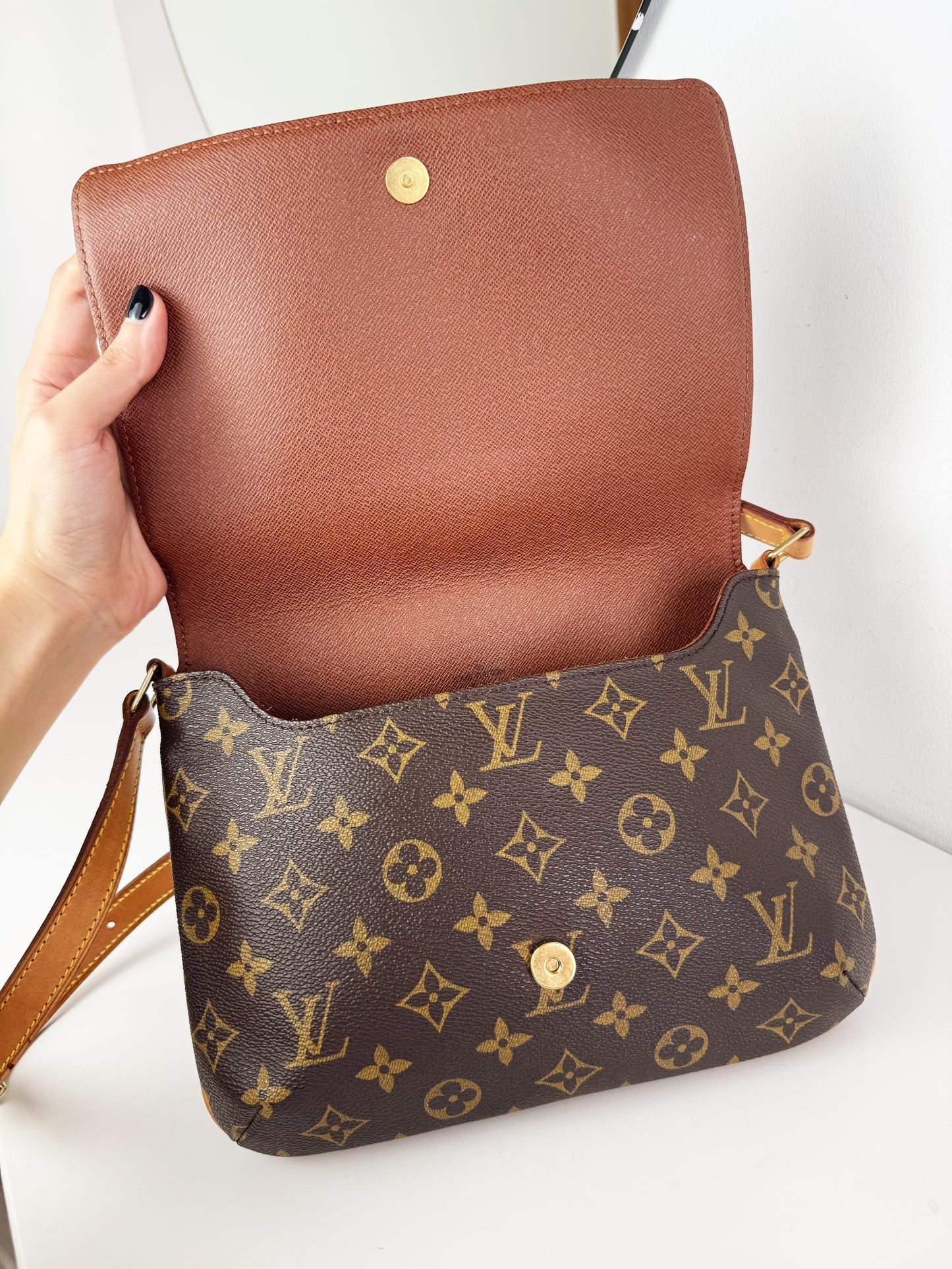 Louis Vuitton Musette Tango Shoulder Crossbody Bag