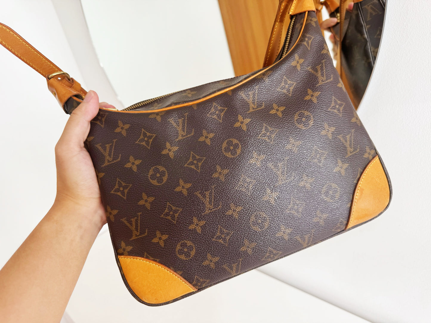 Louis Vuitton Vintage Boulogne Shoulder Crossbody Bag