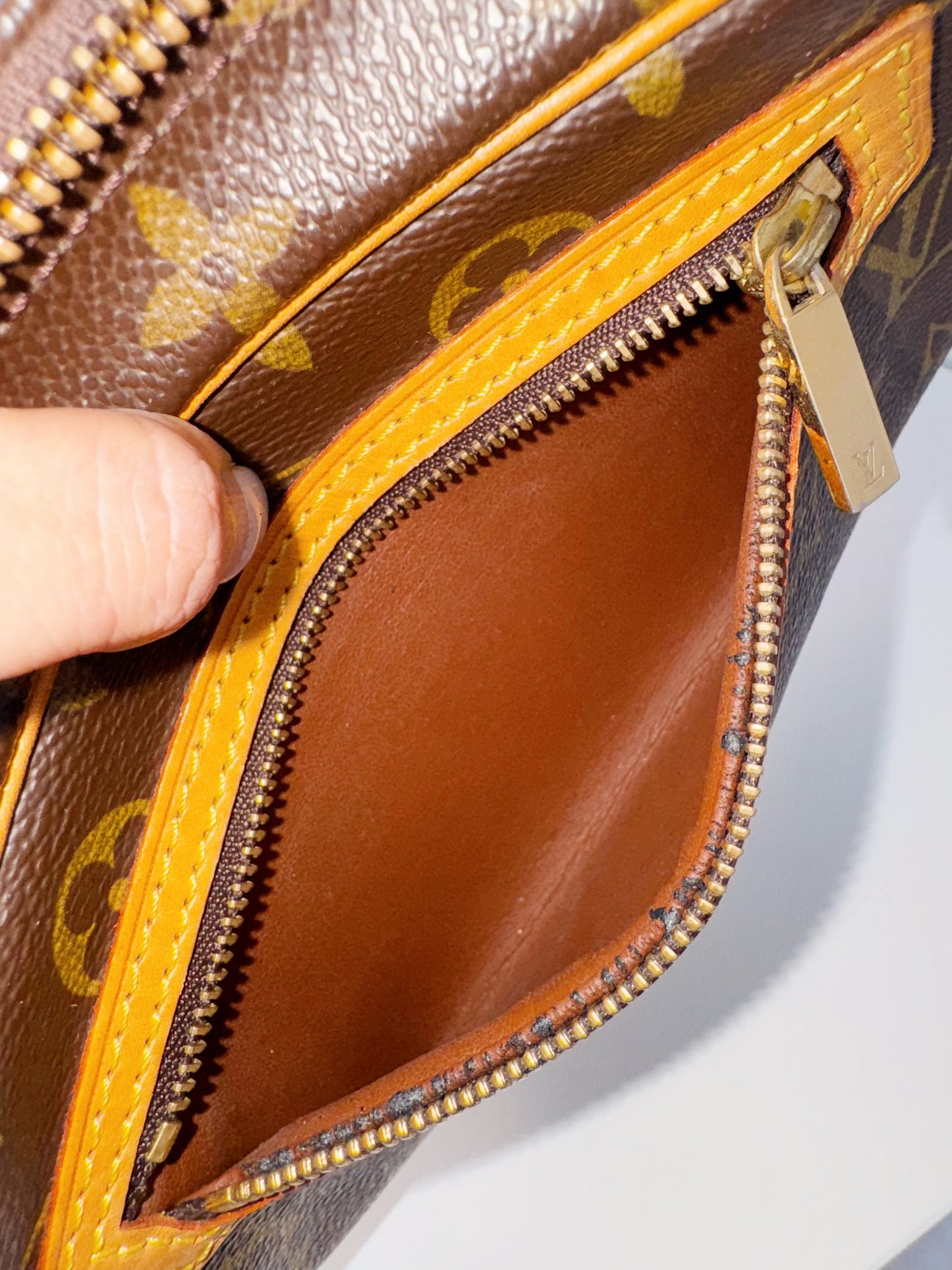 Louis Vuitton Vintage Cite PM Shoulder Bag