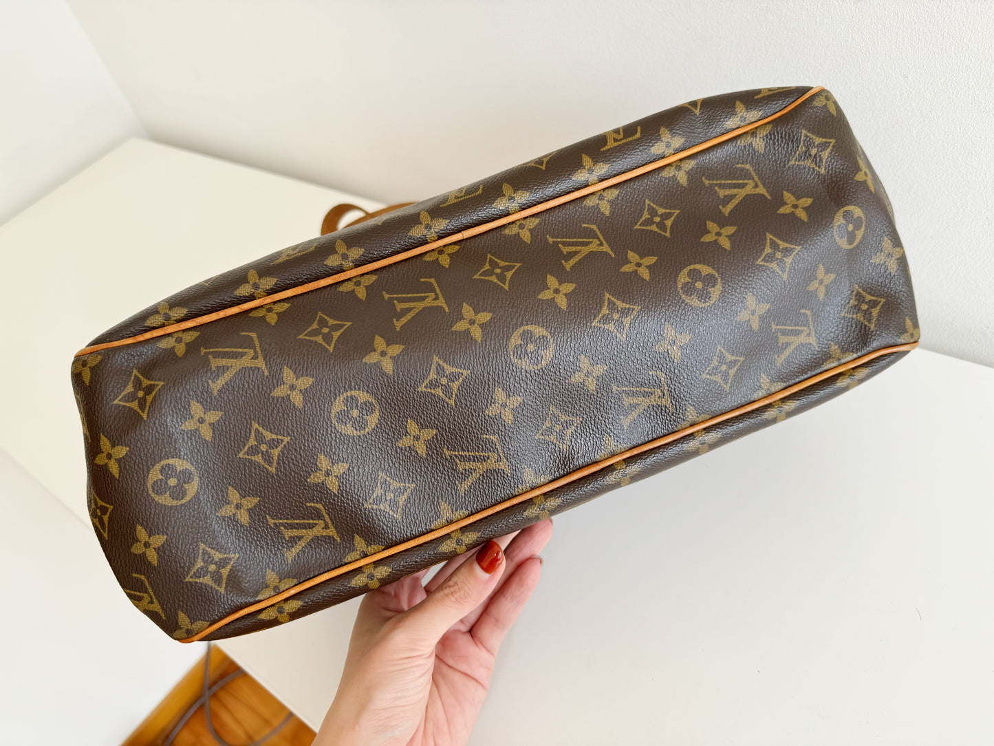 Louis Vuitton Vintage Batignolles Shoulder Tote Bag