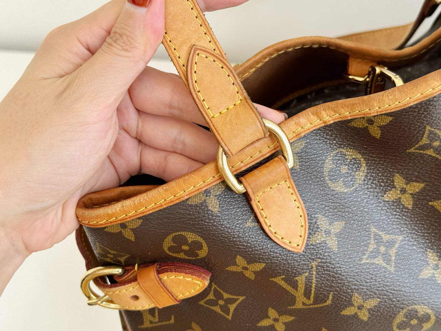 Louis Vuitton Vintage Batignolles Shoulder Tote Bag
