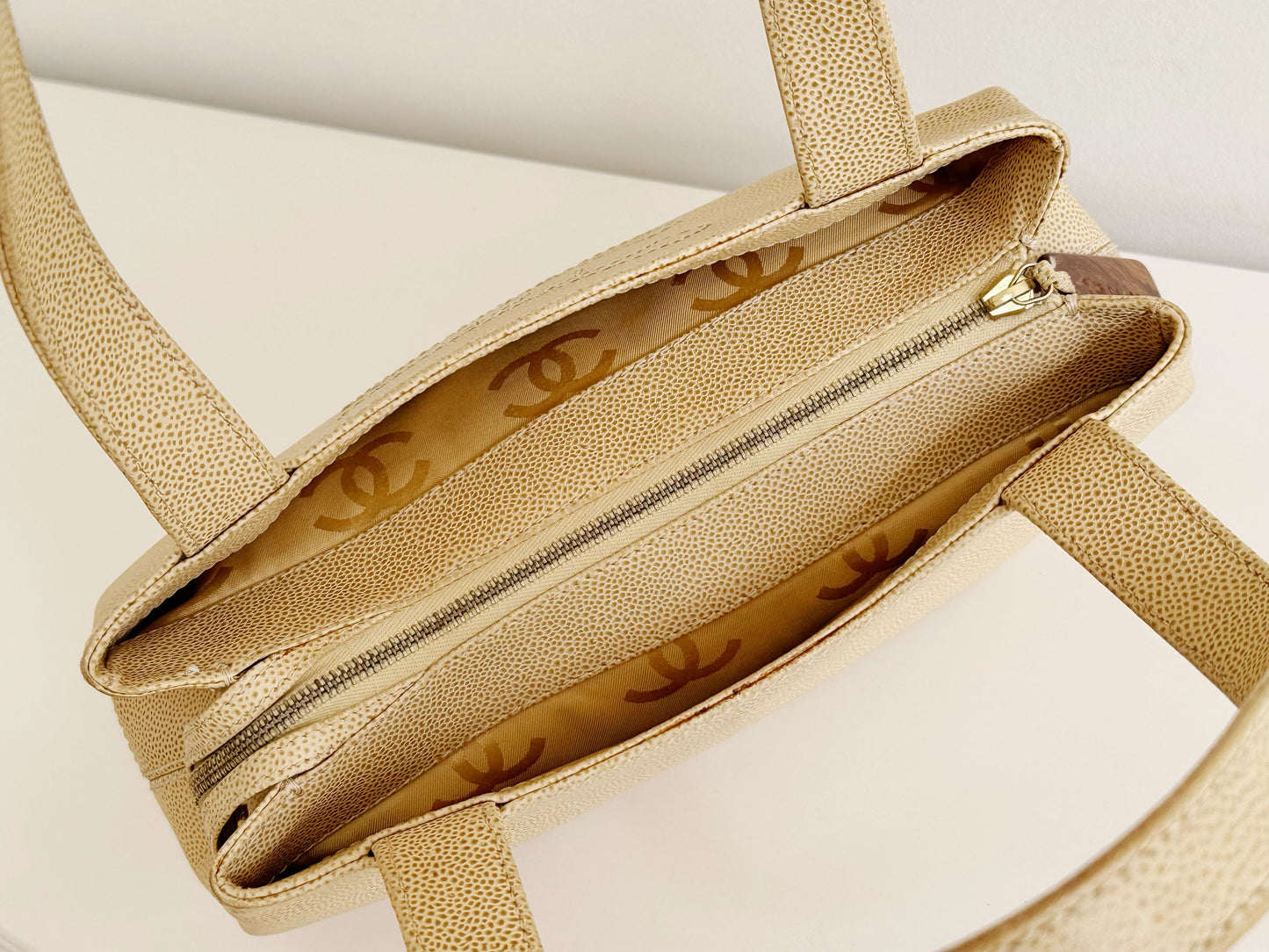 Chanel Vintage Caviar Shoulder Tote Bag
