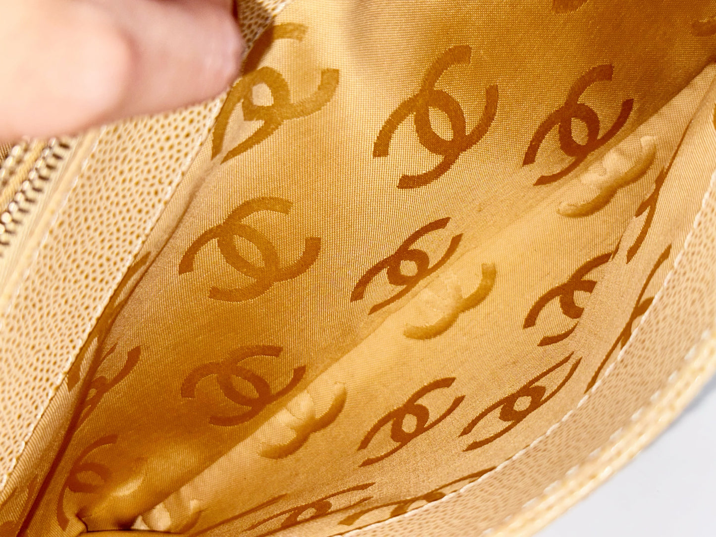 Chanel Vintage Caviar Shoulder Tote Bag