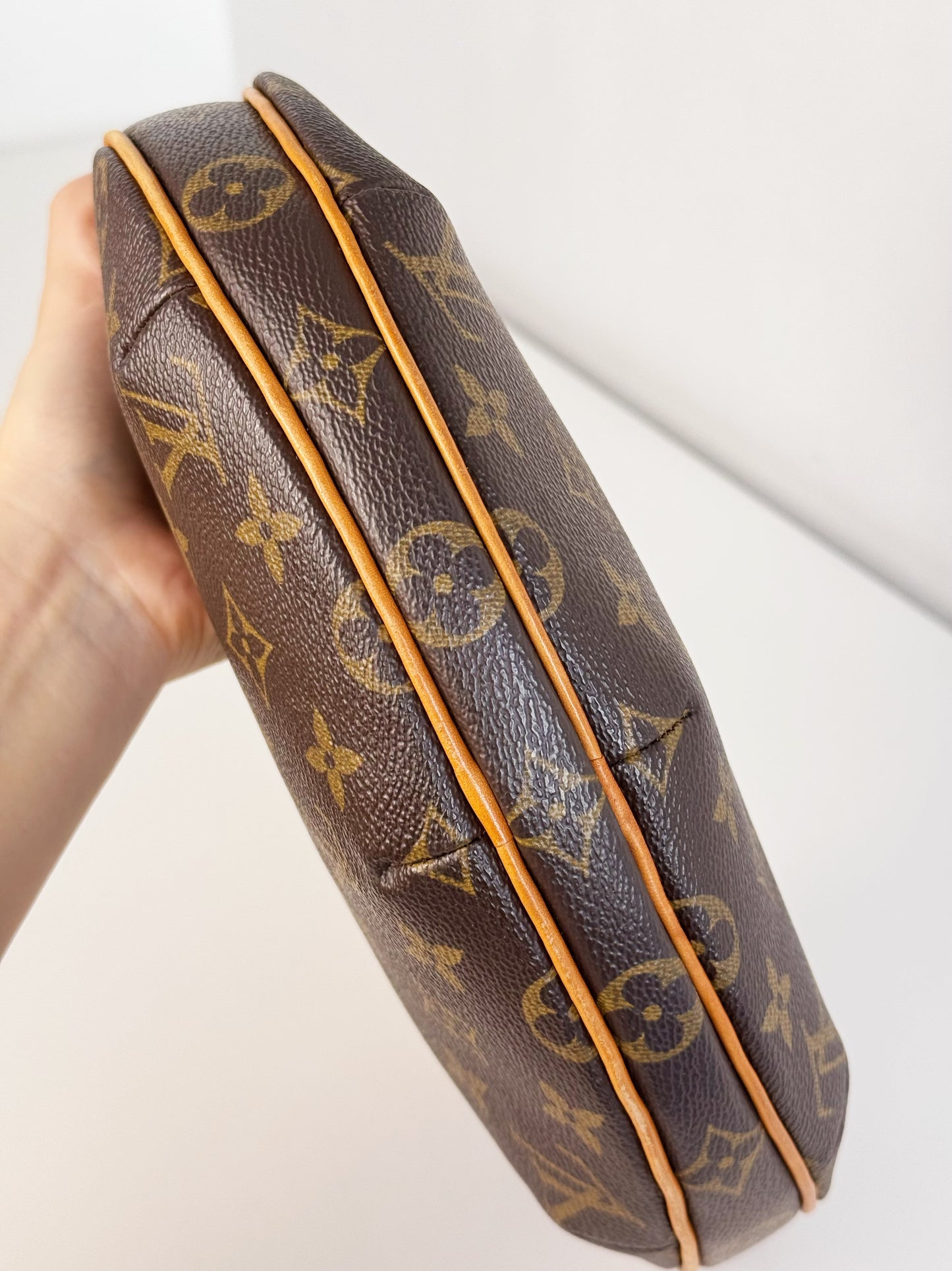 Louis Vuitton Vintage Croissant PM Shoulder Bag