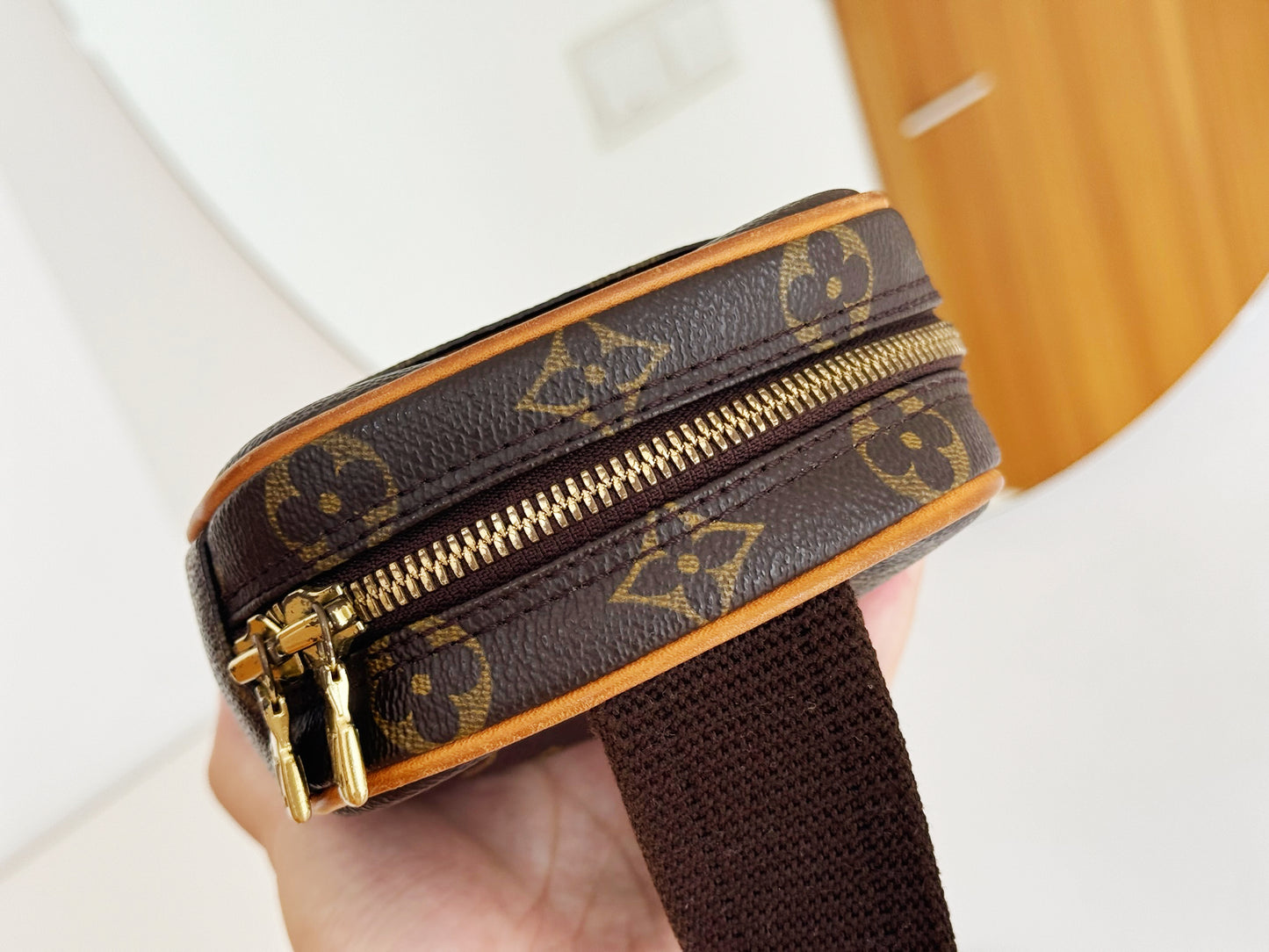 Louis Vuitton Vintage Gange Shoulder Crossbody Bag