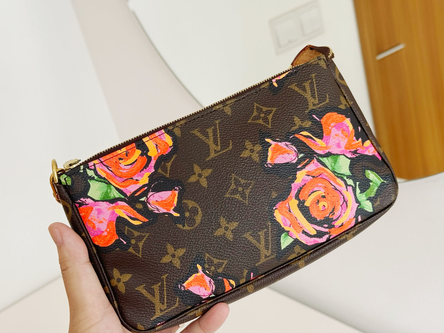 Louis Vuitton Vintage Limited Edition Rose Pochette Accessoires Shoulder Crossbody Bag