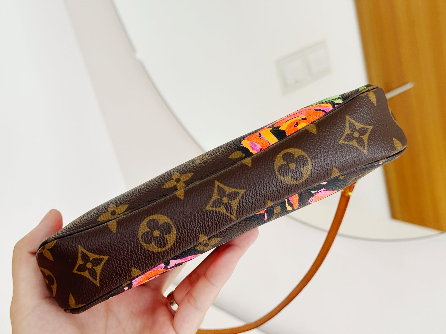 Louis Vuitton Vintage Limited Edition Rose Pochette Accessoires Shoulder Crossbody Bag