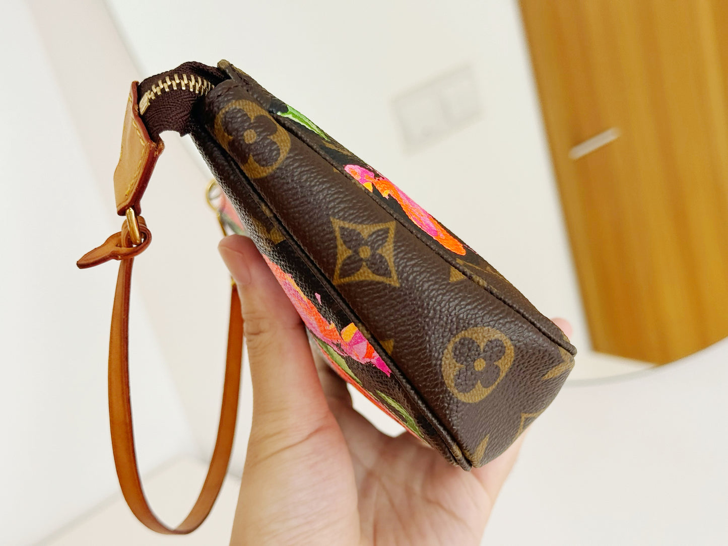 Louis Vuitton Vintage Limited Edition Rose Pochette Accessoires Shoulder Crossbody Bag
