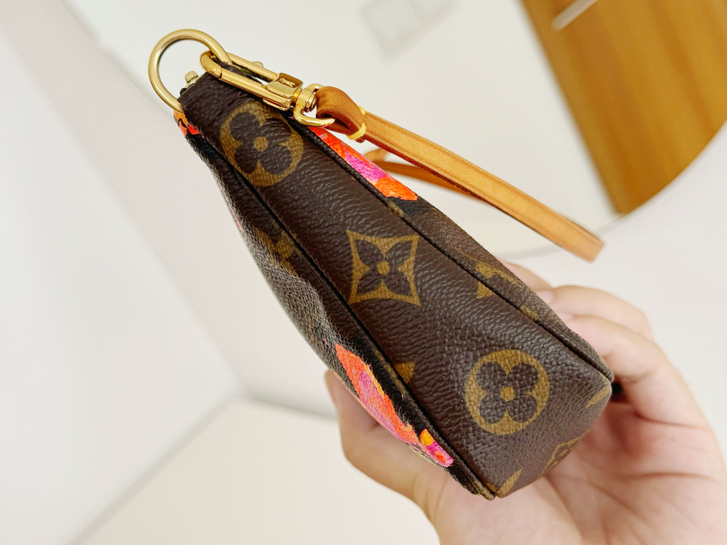 Louis Vuitton Vintage Limited Edition Rose Pochette Accessoires Shoulder Crossbody Bag