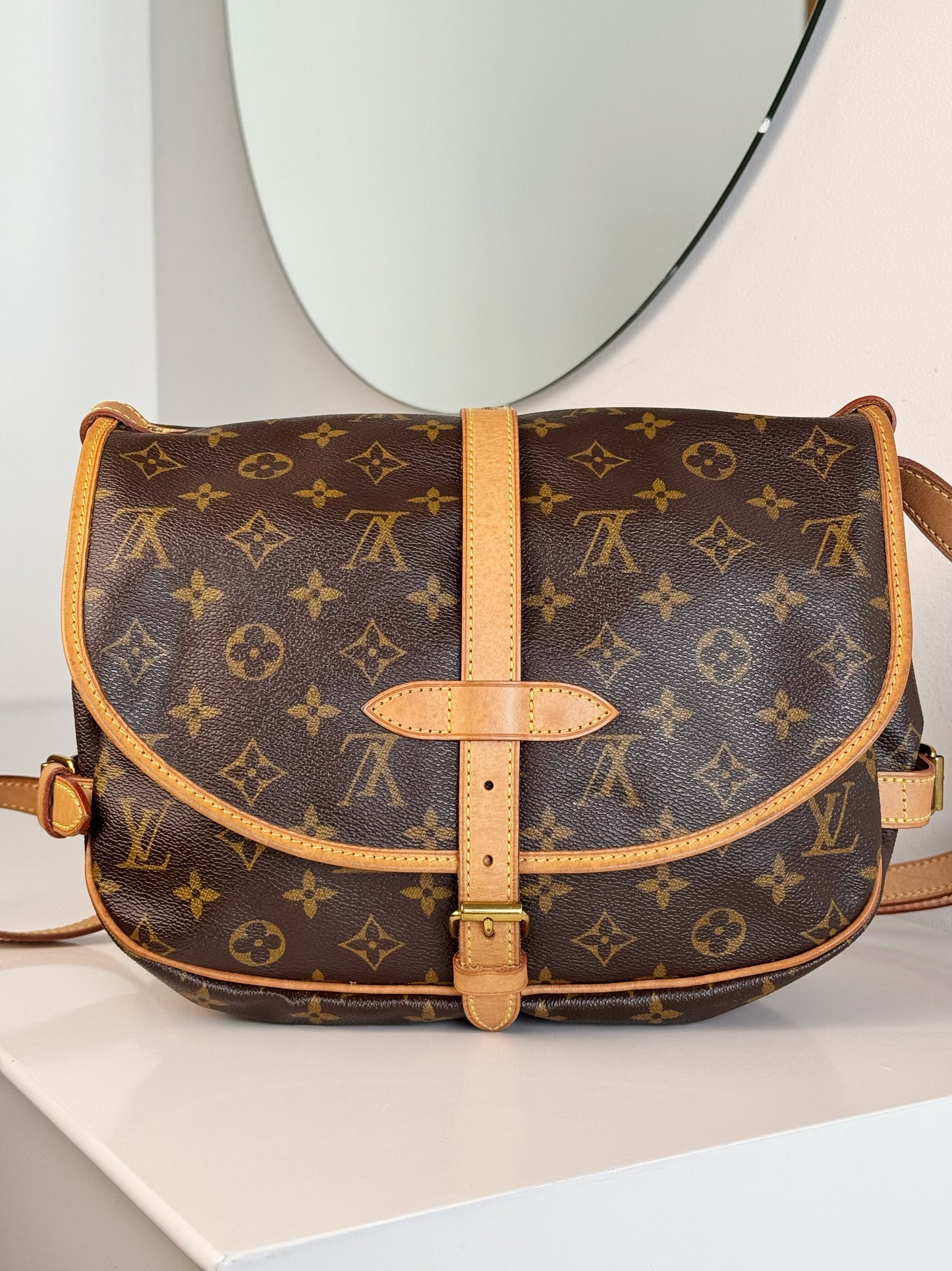 Louis Vuitton Vintage Saurmur 30 Shoulder Crossbody Bag