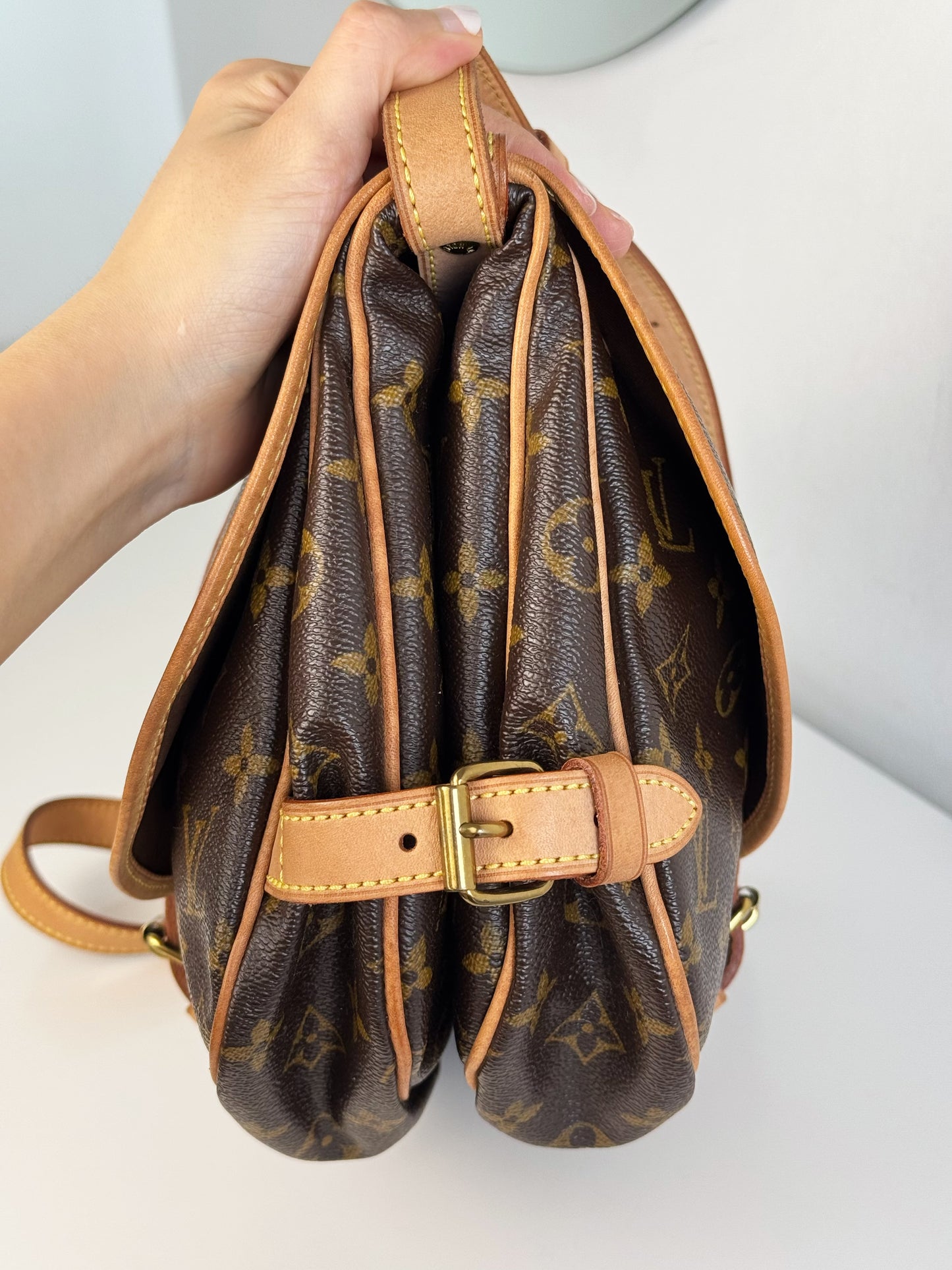 Louis Vuitton Vintage Saurmur 30 Shoulder Crossbody Bag