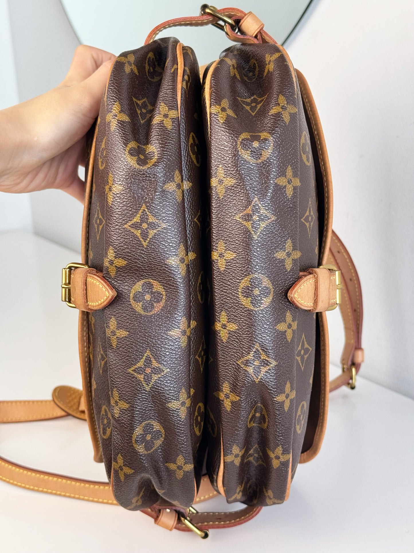 Louis Vuitton Vintage Saurmur 30 Shoulder Crossbody Bag