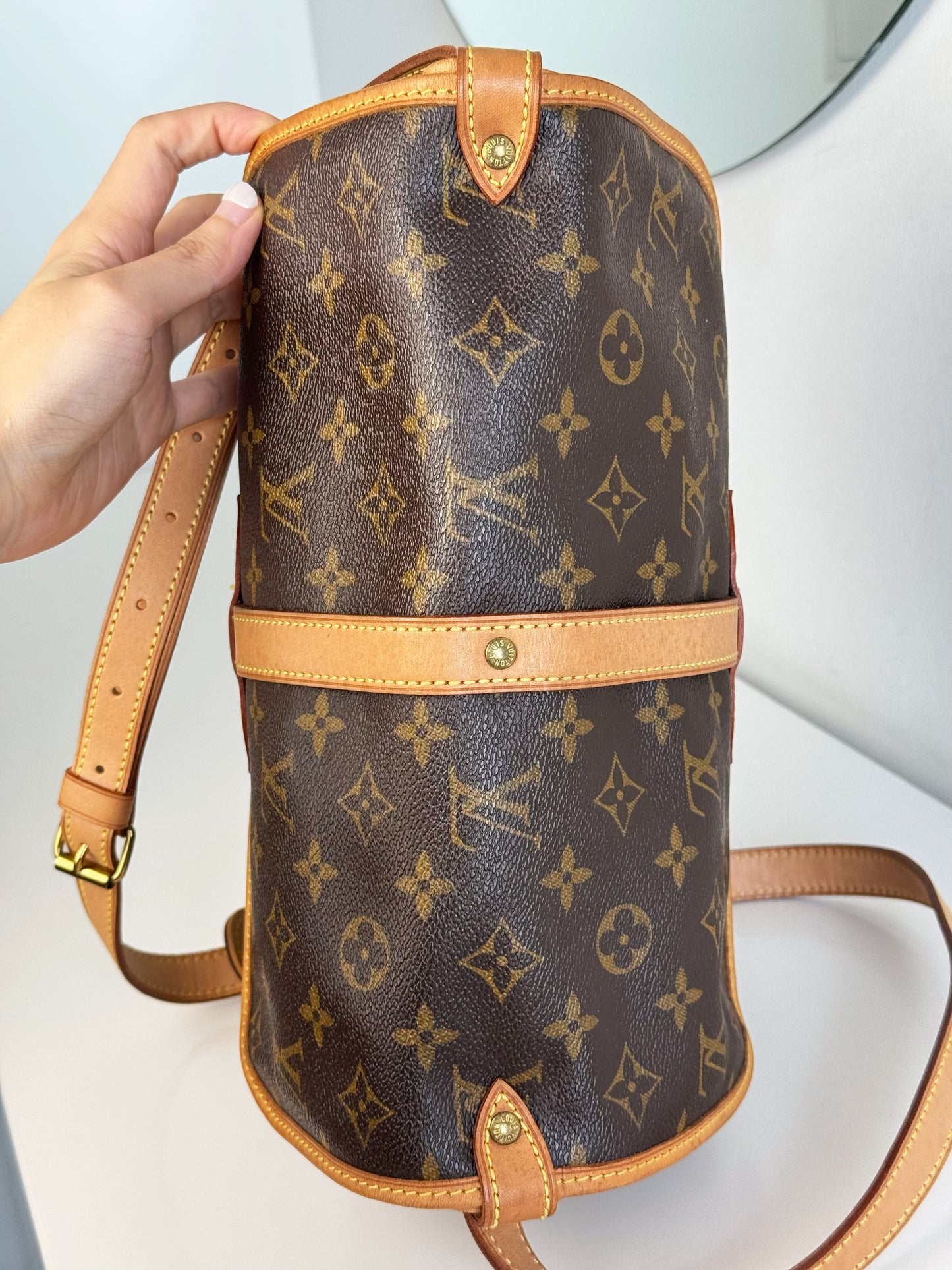 Louis Vuitton Vintage Saurmur 30 Shoulder Crossbody Bag