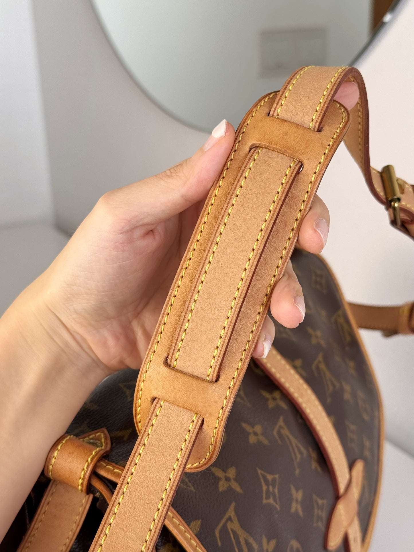 Louis Vuitton Vintage Saurmur 30 Shoulder Crossbody Bag