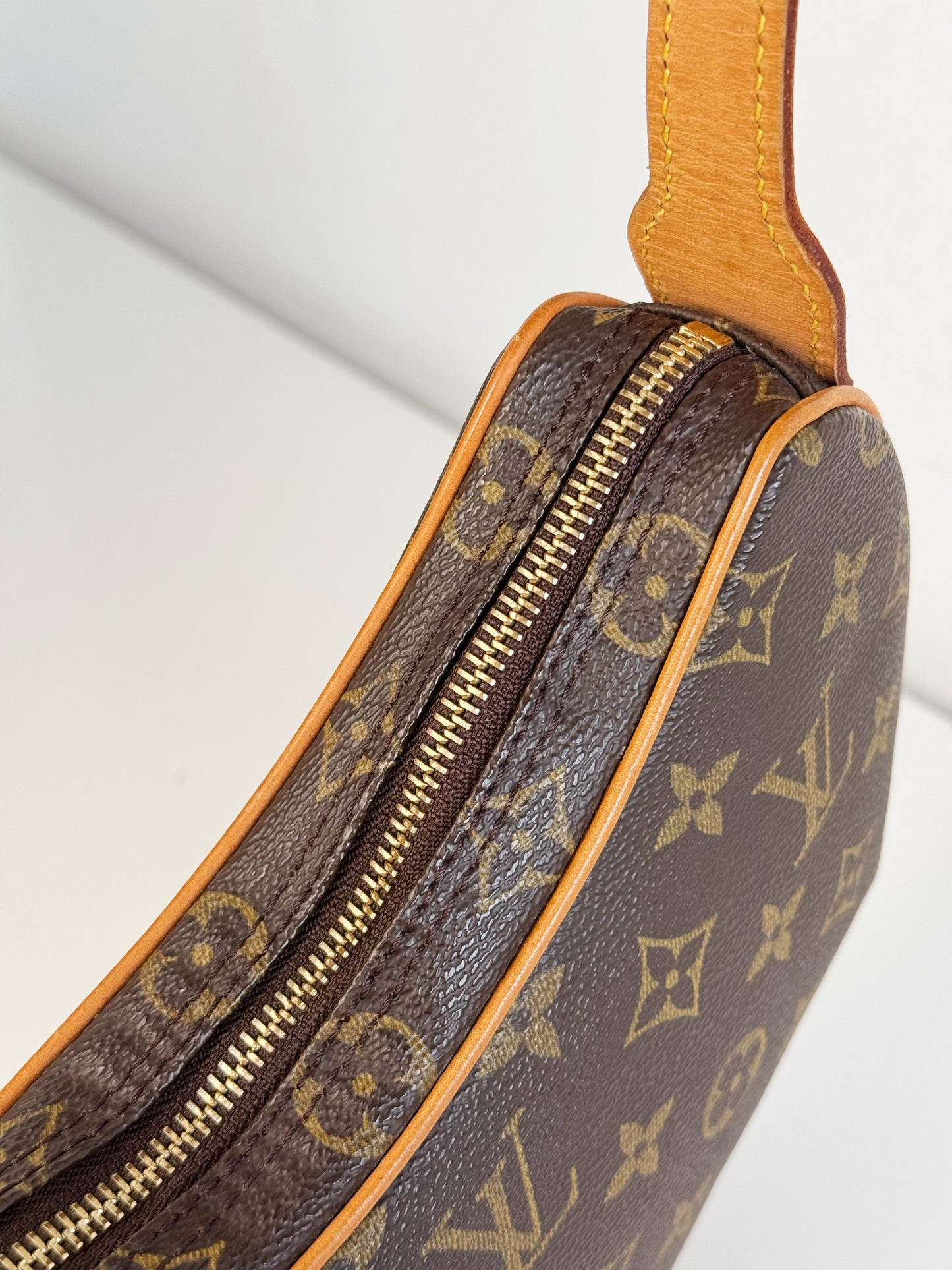 Louis Vuitton Vintage Croissant PM Shoulder Bag
