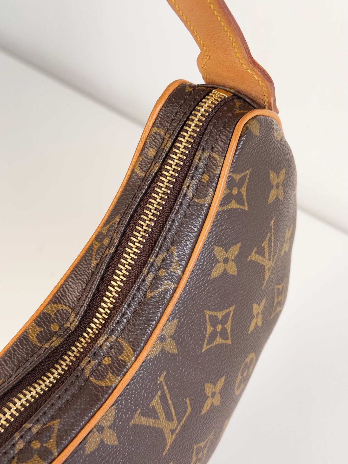 Louis Vuitton Vintage Croissant PM Shoulder Bag