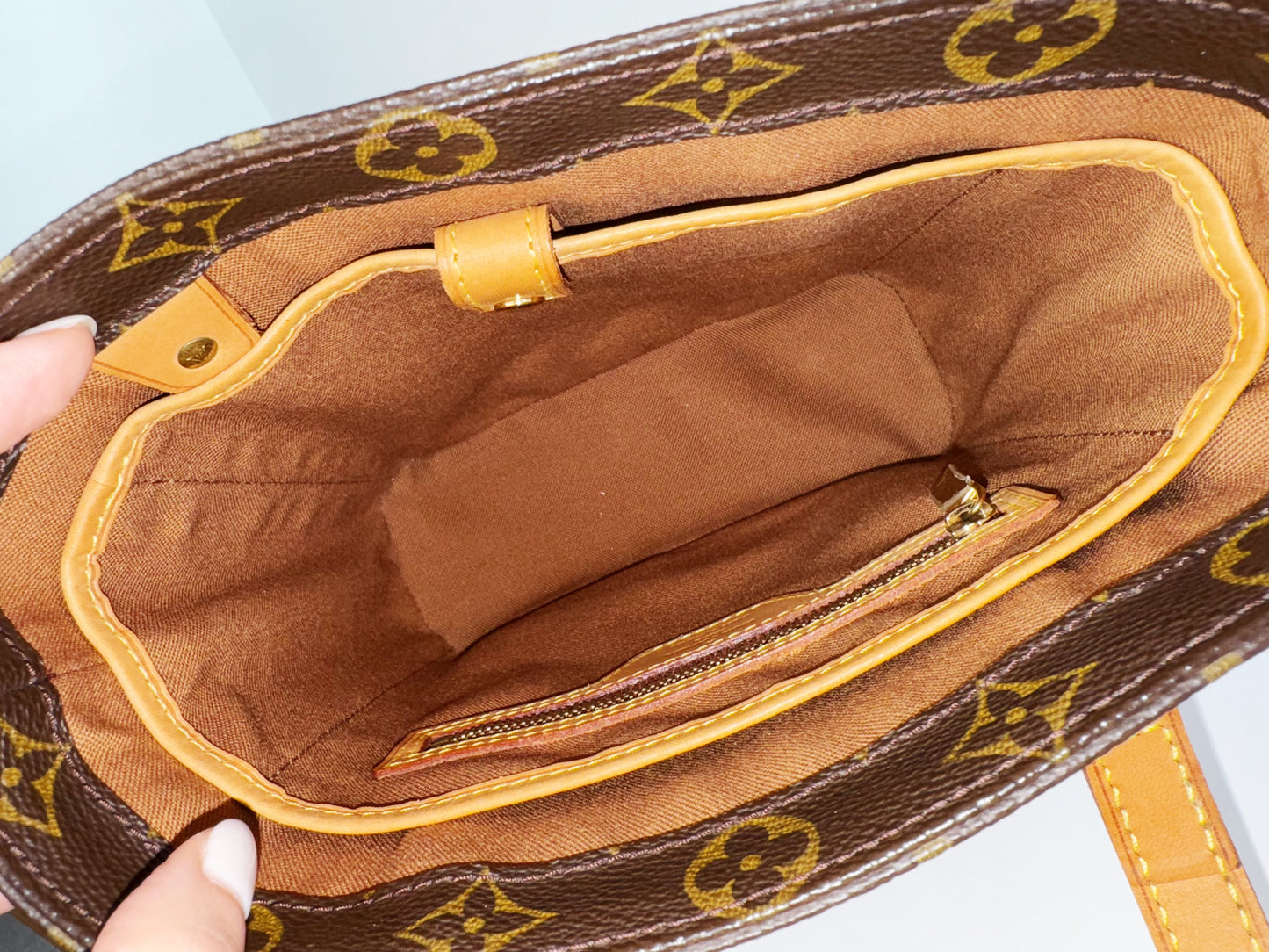 Louis Vuitton Vintage Vavin Vivian Handbag Crossbody Bag