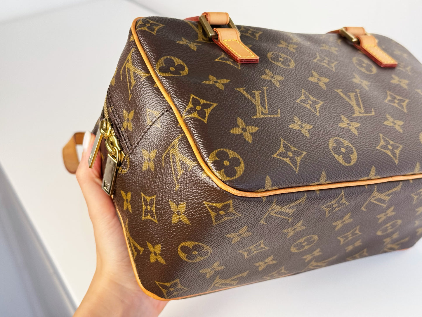 Louis Vuitton Vintage Cite MM Shoulder Bag