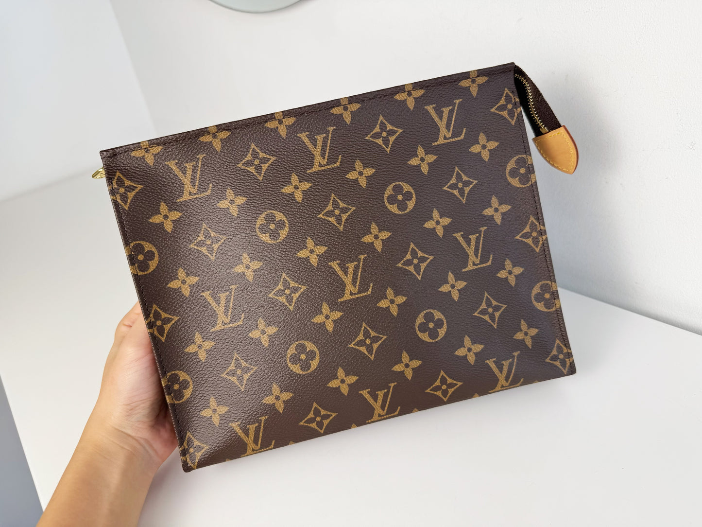Louis Vuitton Vintage Toiletry 26 Handbag Crossbody Bag
