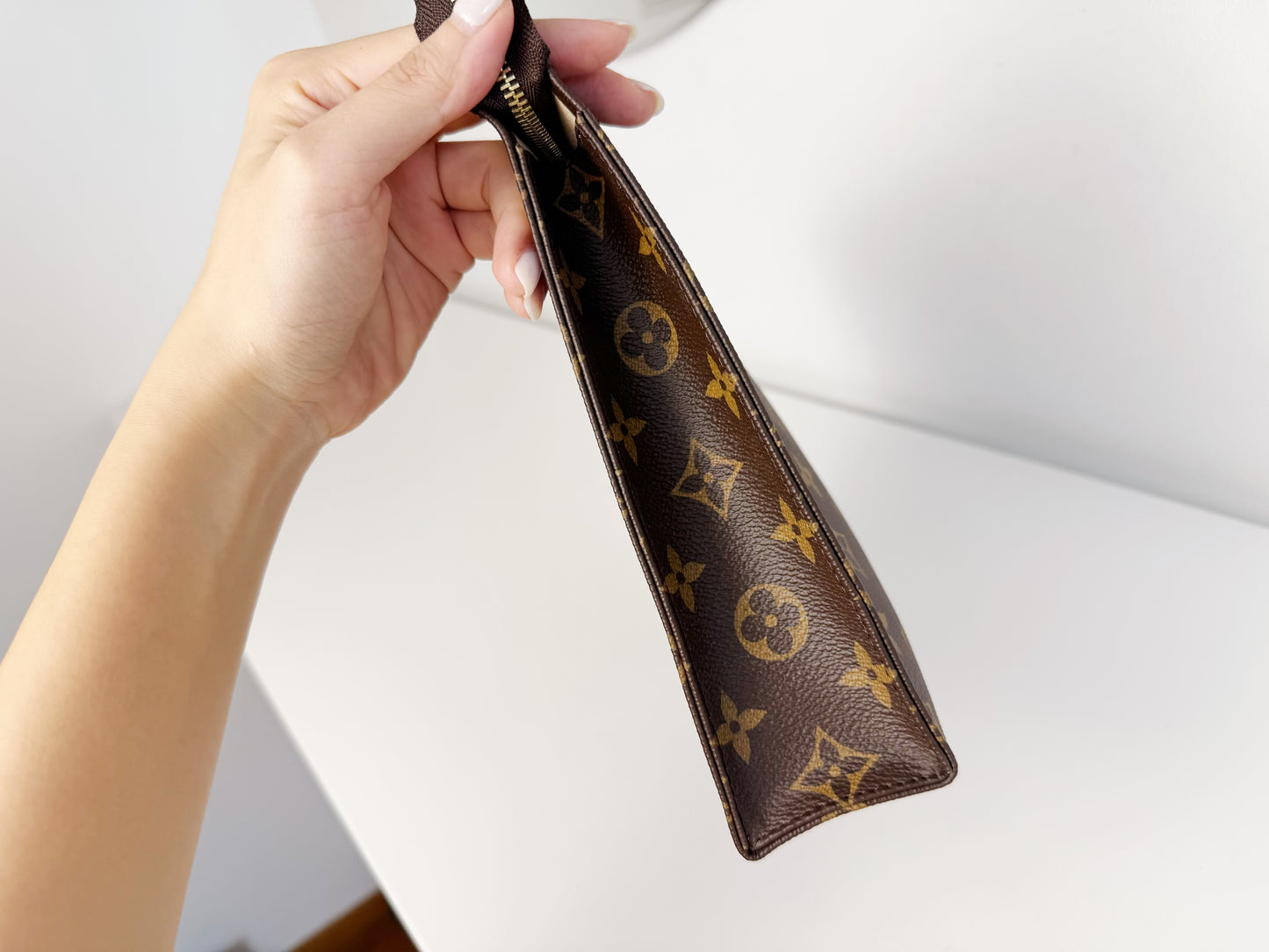 Louis Vuitton Vintage Toiletry 26 Handbag Crossbody Bag