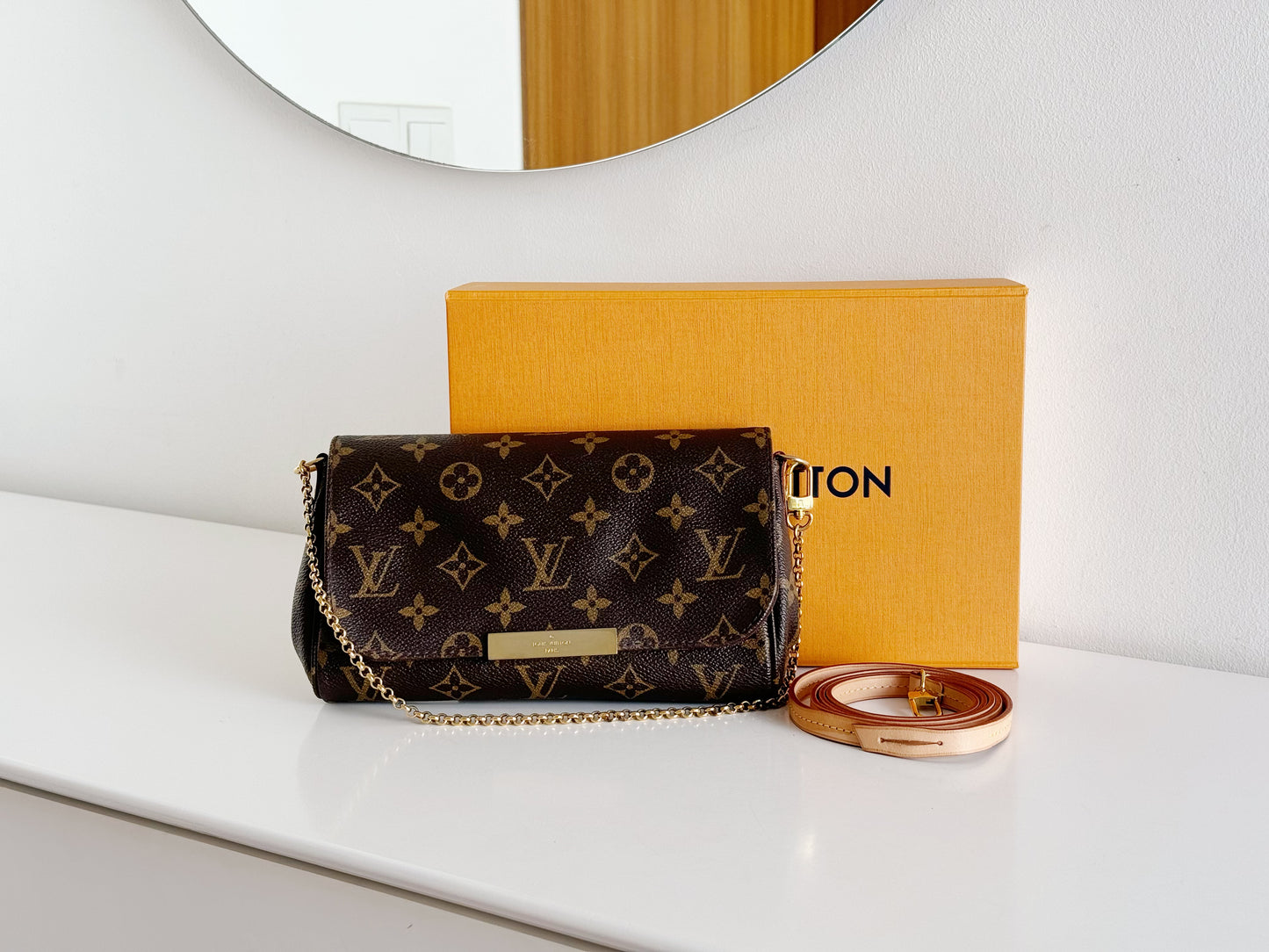 Louis Vuitton Vintage Favorite PM Shoulder Crossbody Bag