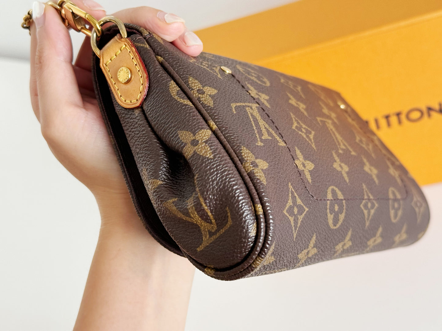 Louis Vuitton Vintage Favorite PM Shoulder Crossbody Bag