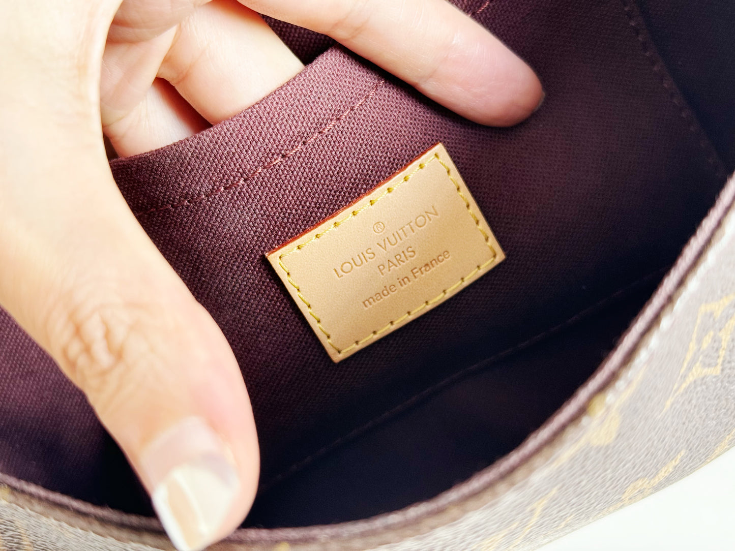 Louis Vuitton Vintage Favorite PM Shoulder Crossbody Bag