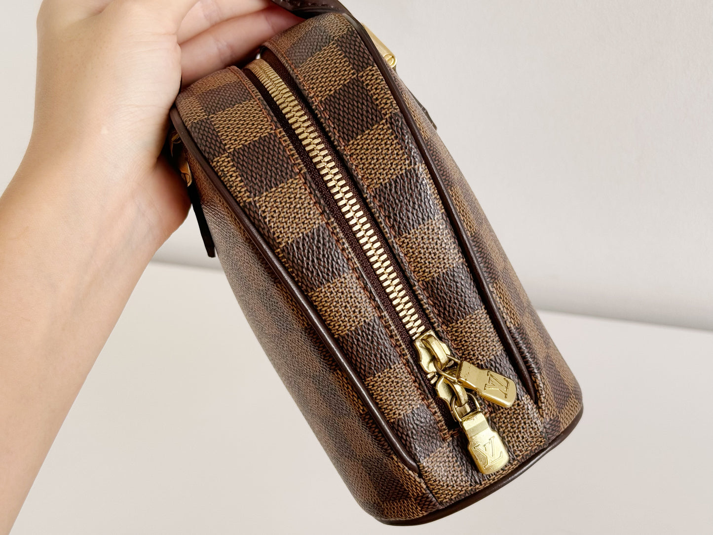 Louis Vuitton Vintage Sarria Handbag Crossbody Bag