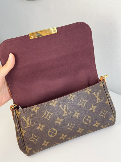 Louis Vuitton Vintage Favorite PM Shoulder Crossbody Bag