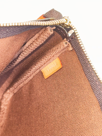 Louis Vuitton Vintage Pochette Accessoires Shoulder Crossbody Bag