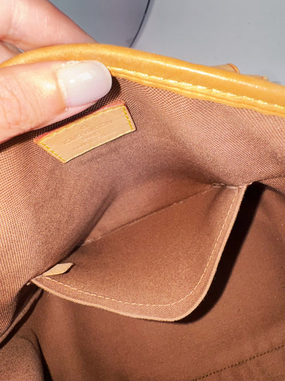 Louis Vuitton Vintage Batignolles Crossbody Bag