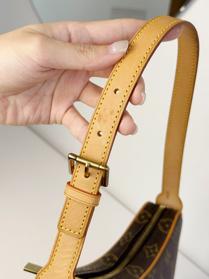 Louis Vuitton Vintage Croissant PM Shoulder Bag