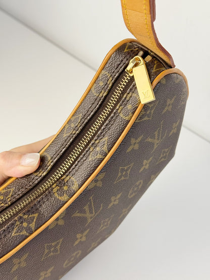 Louis Vuitton Vintage Croissant PM Shoulder Bag