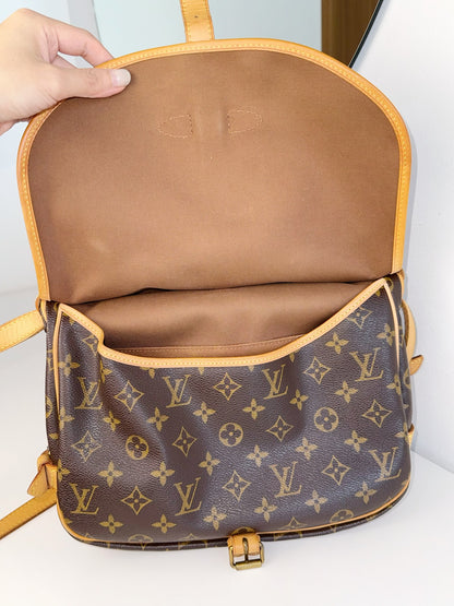 Louis Vuitton Vintage Saumur 30 Shoulder Crossbody Bag