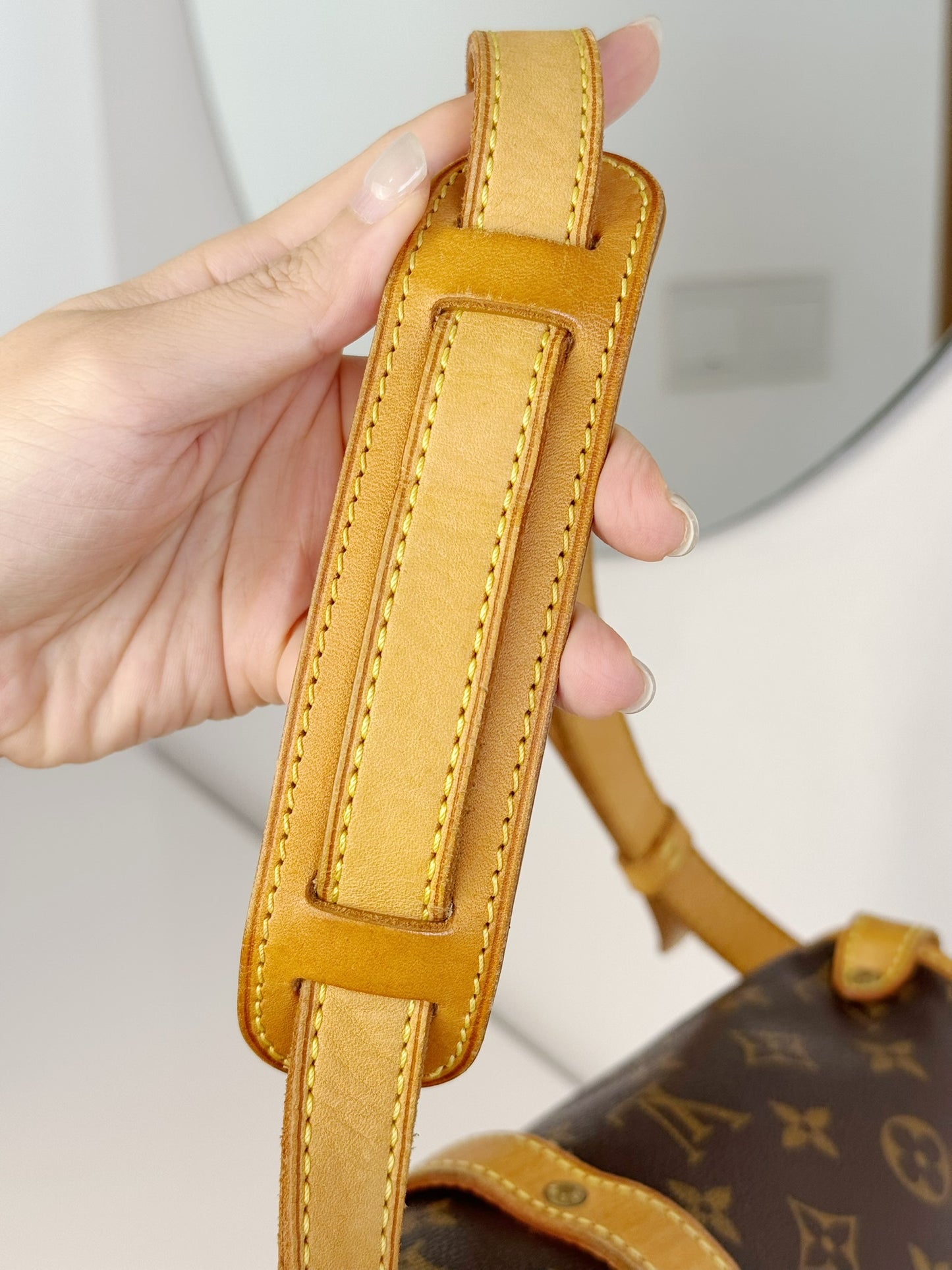 Louis Vuitton Vintage Saumur 30 Shoulder Crossbody Bag