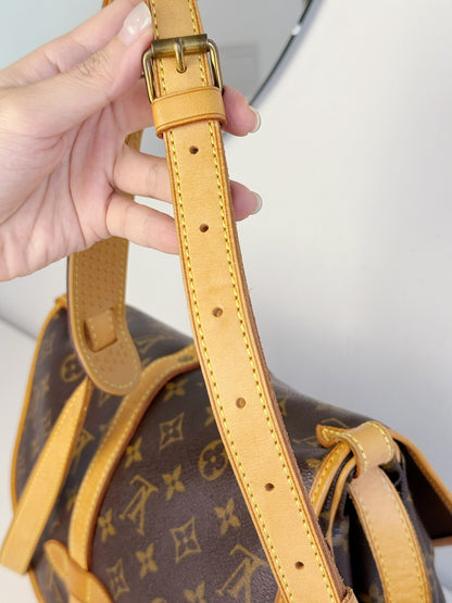Louis Vuitton Vintage Saumur 30 Shoulder Crossbody Bag