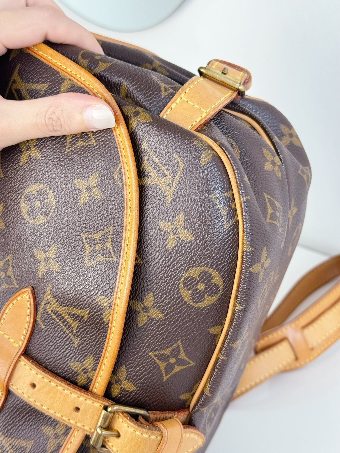 Louis Vuitton Vintage Saumur 30 Shoulder Crossbody Bag